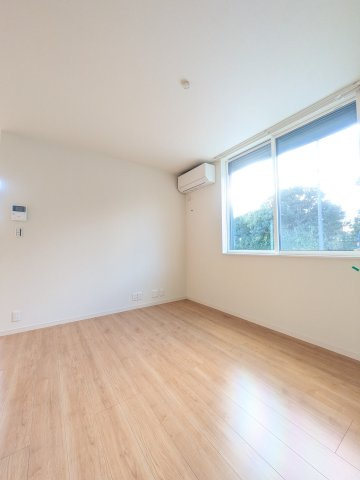 フォンテーヌA棟の居間・リビング