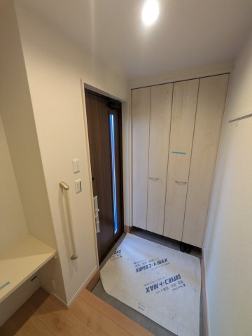 フォンテーヌA棟の玄関