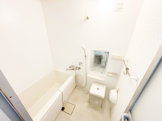 ■一日の疲れを癒してくれる場所です。お風呂は、命の洗濯です。日常の苦労から解放され思う存分に楽しむための休養。 是非入浴をのんびりとお楽しみ下さい。