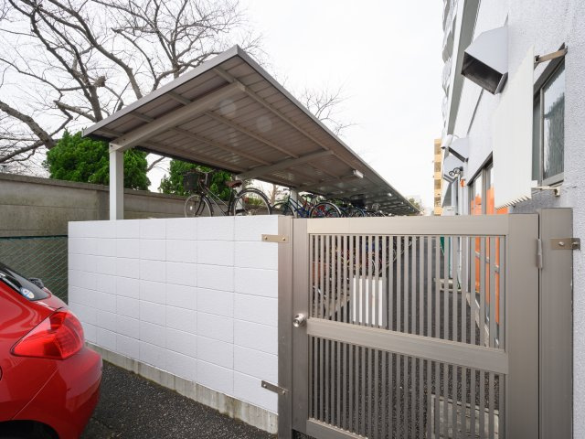 ■【Common area - bicycle parking lot】こちらは駐輪場になります。