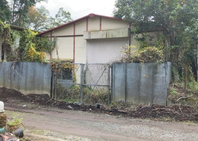 【外観】 | 滝山倉庫 | 物件の詳細については、現地を見てわかること以外に、役所や法務局などで調べないとわからないことがあります。そのため、現地に行く場合は、もしこの物件を買ったらどのような生活ができるかをイメージしましょう。