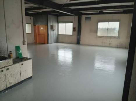 生野区田島貸工場の内装