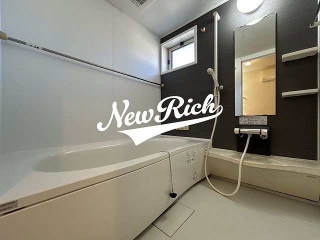 高崎市貝沢町のアパートの浴室