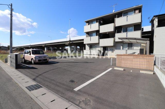 オッツの駐車場