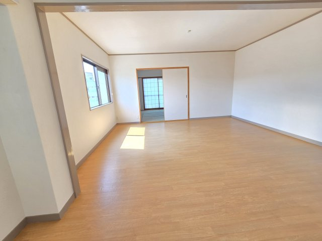 【居間・リビング】 | 小松里マンション