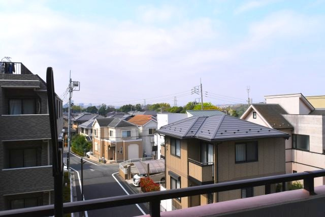 多摩市連光寺２丁目の中古マンションの展望