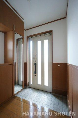 中古　千葉市稲毛区稲毛町の玄関|＊当日ご案内可＊ご希望の物件まとめてご案内！弊社が掲載していない物件でもOK♪お気軽にご相談ください ♪お電話でのお問合わせがスムーズ♪