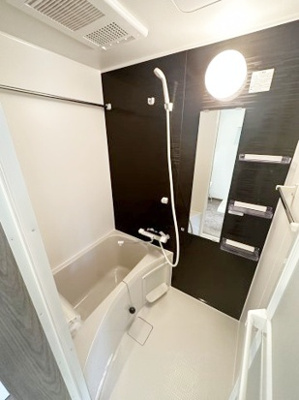 【浴室】 | ベイルーム伊勢町Ⅰ | 浴室乾燥機完備♪