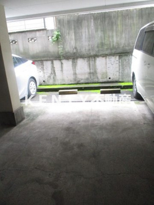 【駐車場】 | ＭＳハイツ | 車をお持ちの方に嬉しい駐車場付きの物件です
