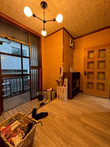 東5-2戸建の玄関