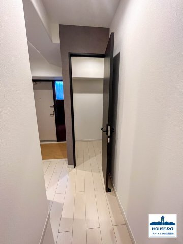 ◆ライオンズマンション八事ガーデン弐番館◆ペット可♪角部屋！のその他|廊下は少しクランク状になっているので、外から室内を覗かれる心配なし！