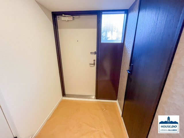 ◆ライオンズマンション八事ガーデン弐番館◆ペット可♪角部屋！の玄関|シューズインクローゼットに靴をしまえば、玄関に靴が散らからないので、急な来客があっても安心ですね！
