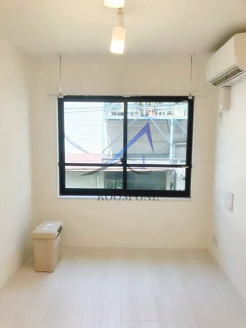 ノーブル日暮里の居間・リビング|洋室のお部屋です。