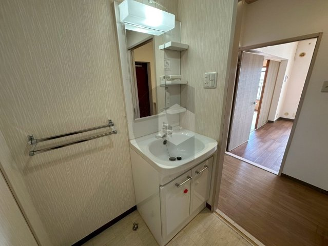 グロリアスレジダンスの独立洗面台