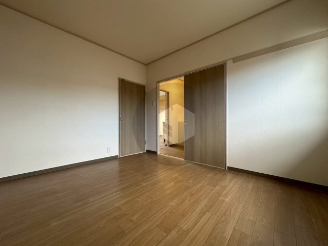 グロリアスレジダンスの和室