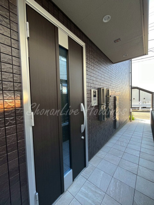 【エントランス】 | StoneHill | 上大岡駅徒歩4分♪２沿線以上利用可の好立地♪