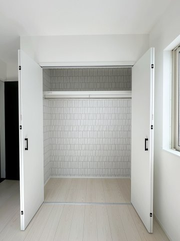 南区宇品御幸5丁目の収納|全居室収納☆
4.53帖洋室のクローゼットです♪