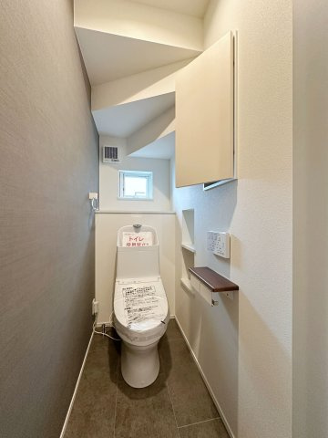 南区宇品御幸5丁目のトイレ|1階ウォシュレットトイレ☆
各階にウォシュレットトイレがついています♪