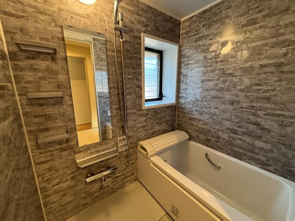 府中市白糸台３丁目の中古マンションの浴室