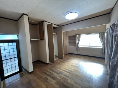 【洋室】 | 倉永売家 | 外に出れる勝手口付きの洋室です！