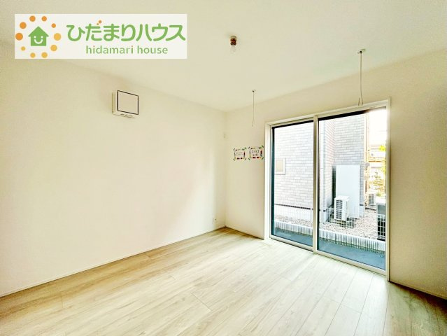 【寝室】 | 取手市井野第１期　新築戸建　4号棟 | お掃除しやすく、清潔感を保てるのでダニも発生しにくいフローリング♪