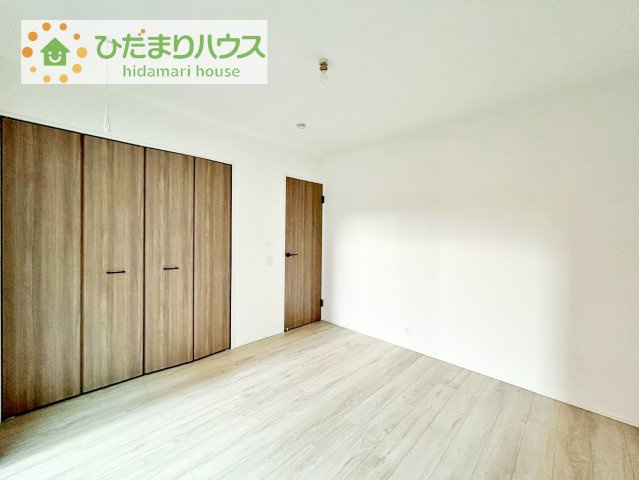 【寝室】 | 取手市井野第１期　新築戸建　4号棟 | ゆとりのある主寝室！ご家族全員で寝れちゃいます♪