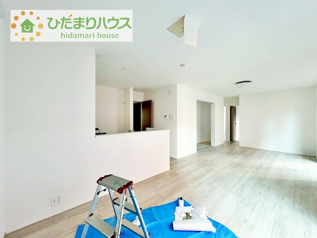 【居間・リビング】 | 取手市井野第１期　新築戸建　4号棟 | 家族団らんの時間も増えそうなくつろぎのLDK☆