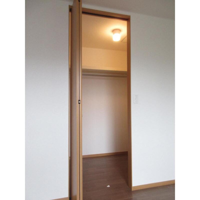 【収納】 | シャムルドミール | ウォークインクローゼットで広々とした収納♪