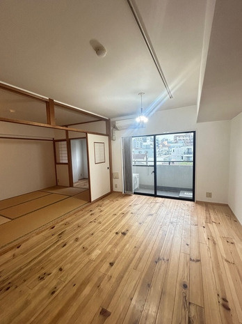 【居間・リビング】