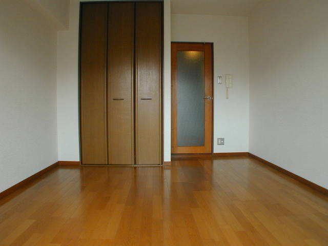 ヴィブエル西新の居間・リビング