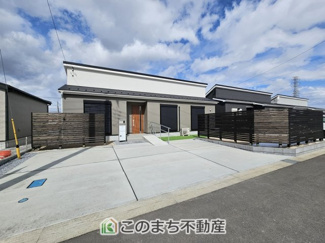 【外観】 | リナージュ那須塩原市下永田5丁目24-1期　4号棟 | 本日ご内覧できます(*^^*)
お電話でのお問合せが非常にスムーズです！
現地直接集合のお待ち合わせも大丈夫です！
お気軽にお問合せ下さい(^^)/