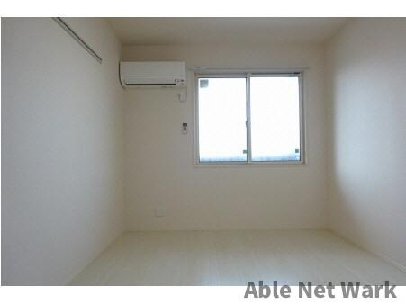 ラ・ドルチェヴィータAの洋室|スタンダードな洋室です