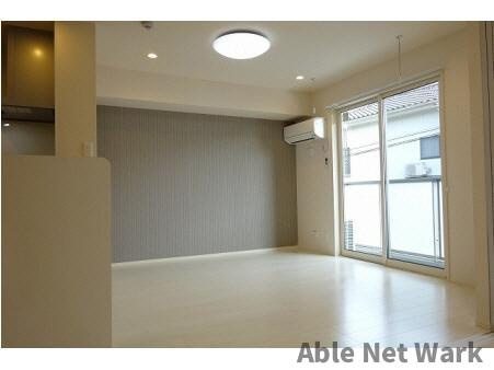 ラ・ドルチェヴィータAの居間・リビング|11.8帖のLDK