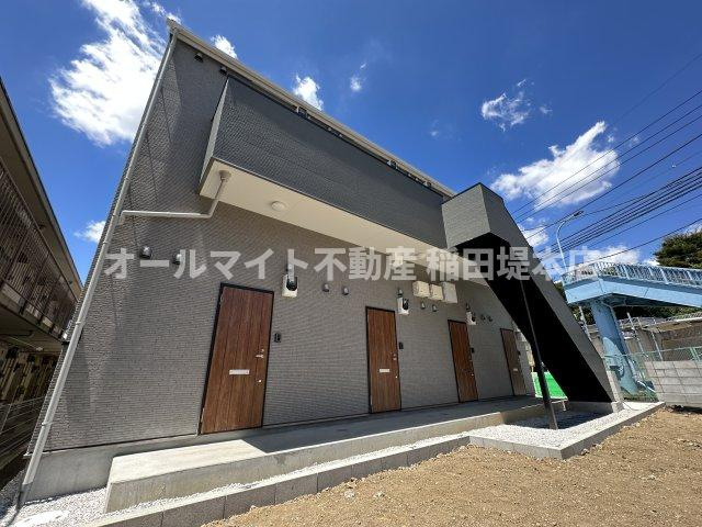 多摩市連光寺３丁目のアパート