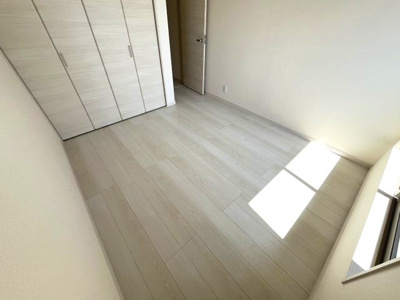 【洋室】 | 【20万円ｷｬｯｼｭﾊﾞｯｸ対象物件】リーブルガーデン川西町結崎20期 全6棟 3号棟