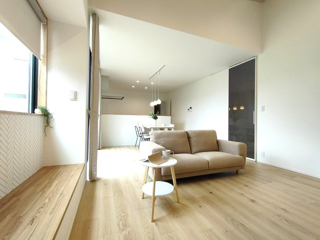 久留米市小森野5丁目　新築戸建の居間・リビング