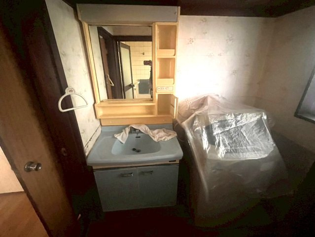 前橋市堤町既存住宅の独立洗面台