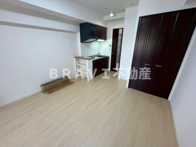 グランシス天満橋　BRAVI不動産の居間・リビング|【グランシス天満橋】使いやすい居間です