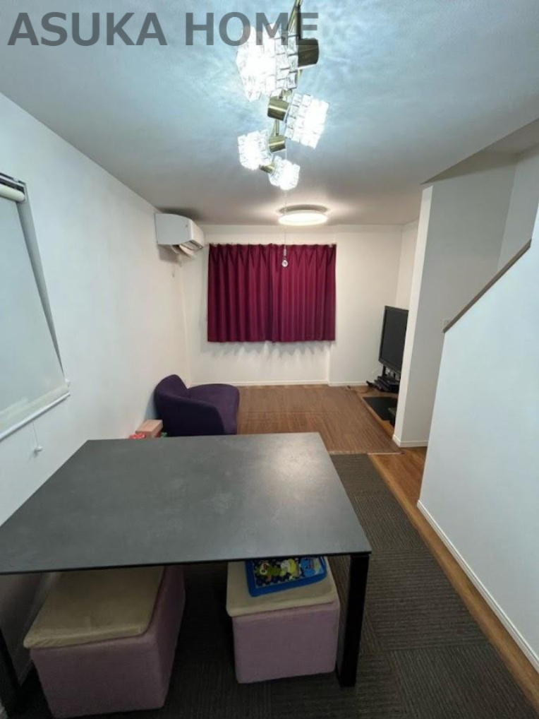 横浜市西区戸部本町戸建ての居間・リビング