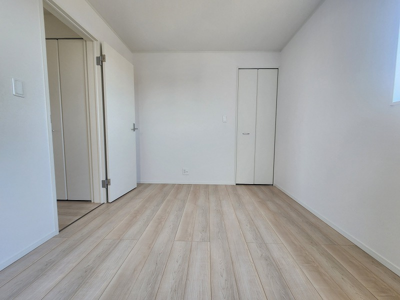 小牧市大字東田中　新築戸建　2号棟の洋室|ゆったりした洋室です