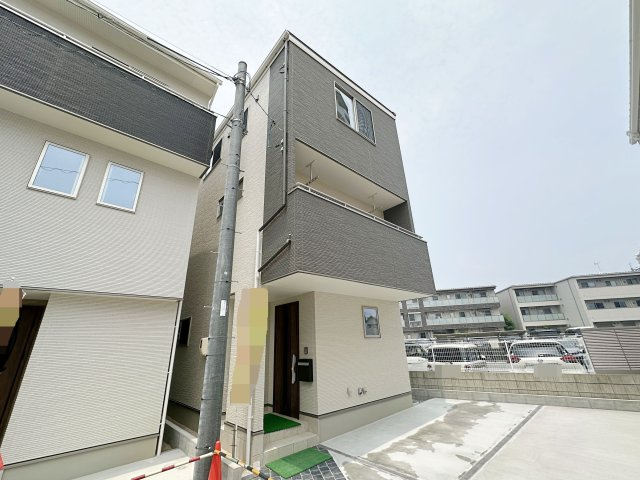 安佐南区東原3丁目 No.6の外観|2025年5月完成☆
4LDKの新築住宅が分譲開始♪
お気軽にお問い合わせください！
