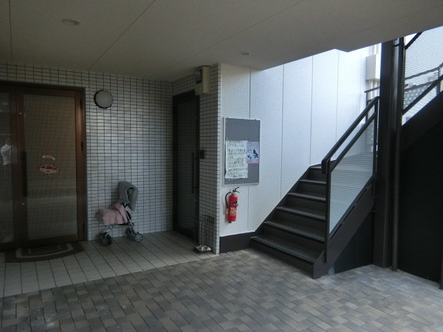 コーポ平尾のエントランス