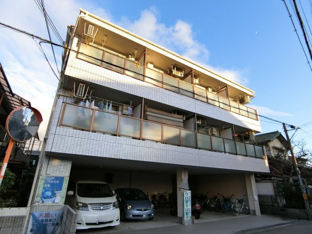 コーポ平尾の外観