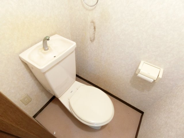 コーポ平尾のトイレ