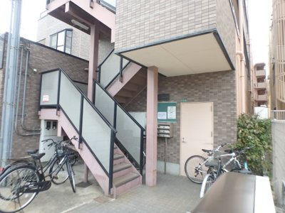 【エントランス】 | リーベスト広田 | エントランスです