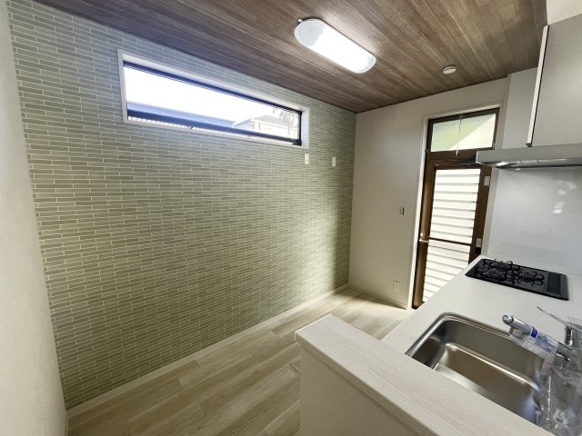 春日市松ヶ丘戸建ての浴室