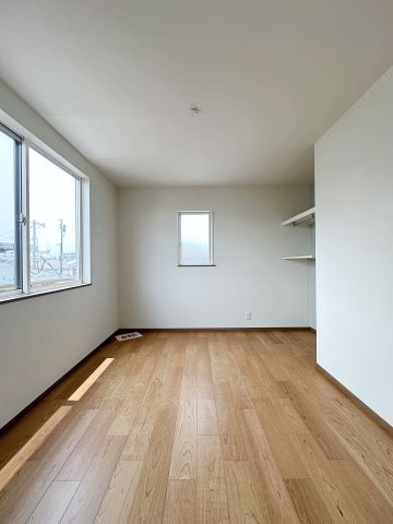 安佐南区東原3丁目 No.1の寝室|6帖の洋室☆