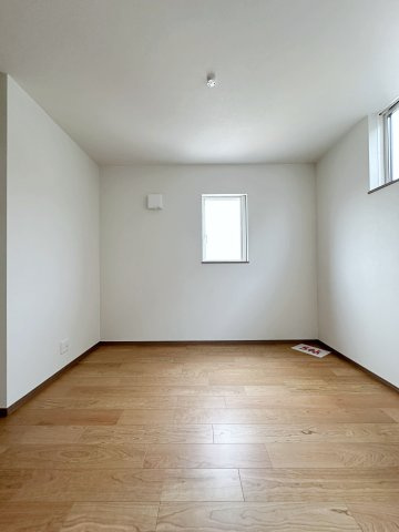 安佐南区東原3丁目 No.1の収納|5帖の洋室☆