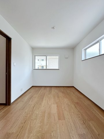 安佐南区東原3丁目 No.1の洋室|1階6帖の洋室☆