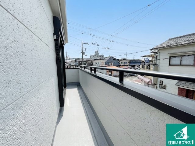 八尾市小畑町　第7期　新築一戸建てのバルコニー|日当たりのよいバルコニー！お部屋が開放的に！
